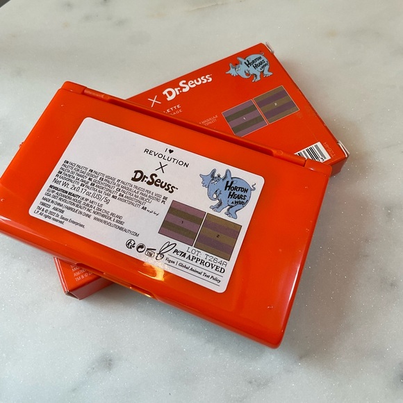 💕Dr Seuss x Revolution Horton Hears A Who Highlight, Bronzer Palette - Picture 6 of 6
